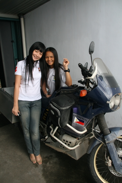 jane with maria in pontianak.JPG